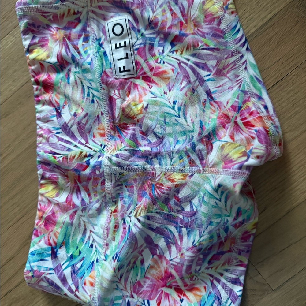 Fleo Multicolor Tropical Pattern Shorts
